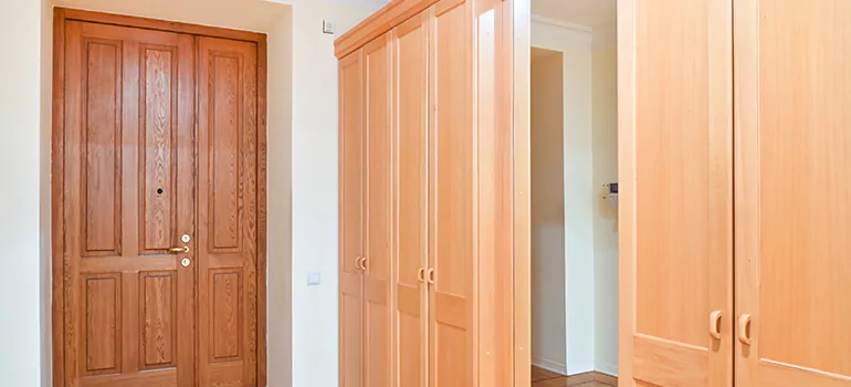 Glass Closet Door Repair in Southchase, FL