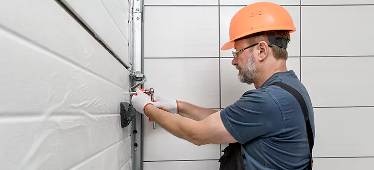 Garage Door Repair in Southchase